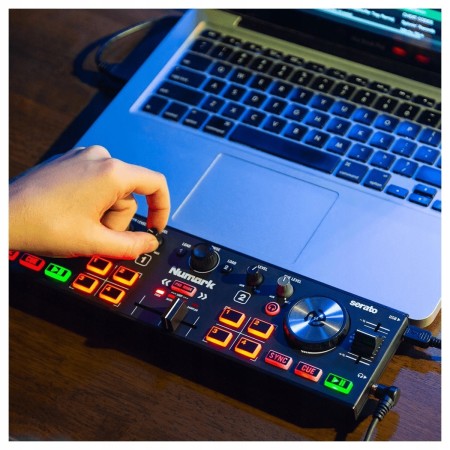 Numark DJ2GO z Monitorami + Słuchawki Zestaw DJ a